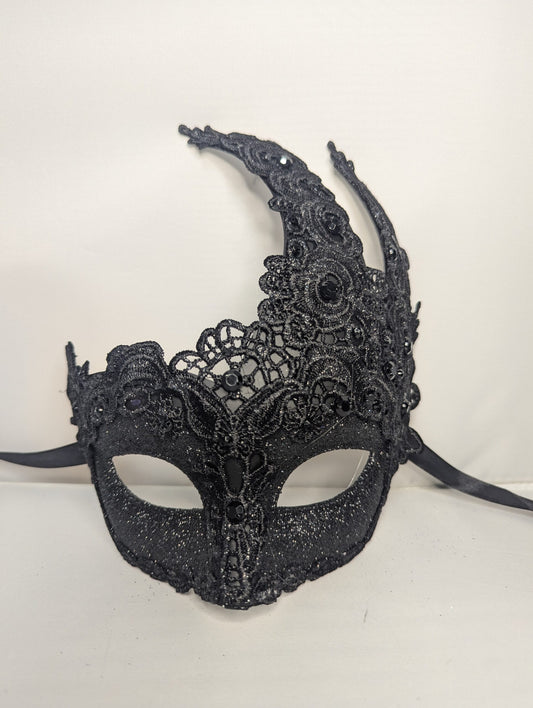 Lace Swan - Black image 0