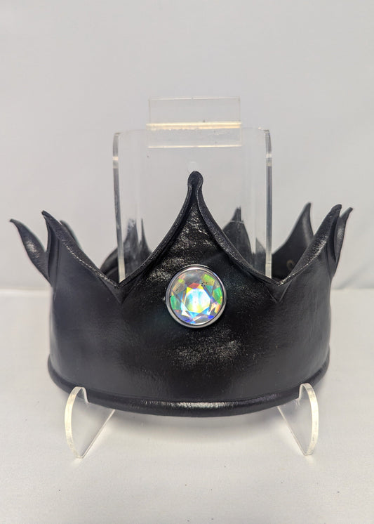 Simple Black Crown w/ Gem image 0