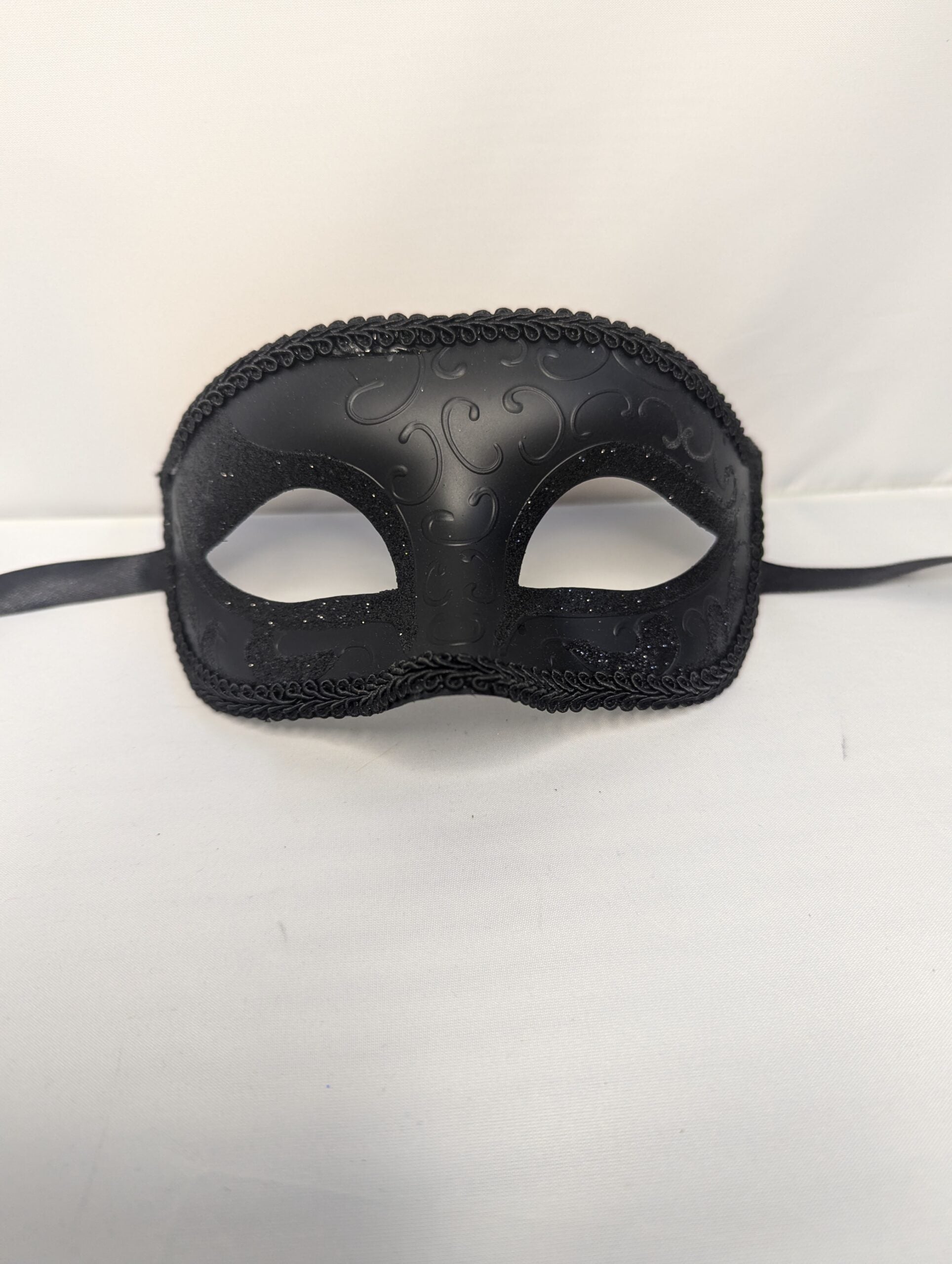 Classic Black Masquerade Women's image 0