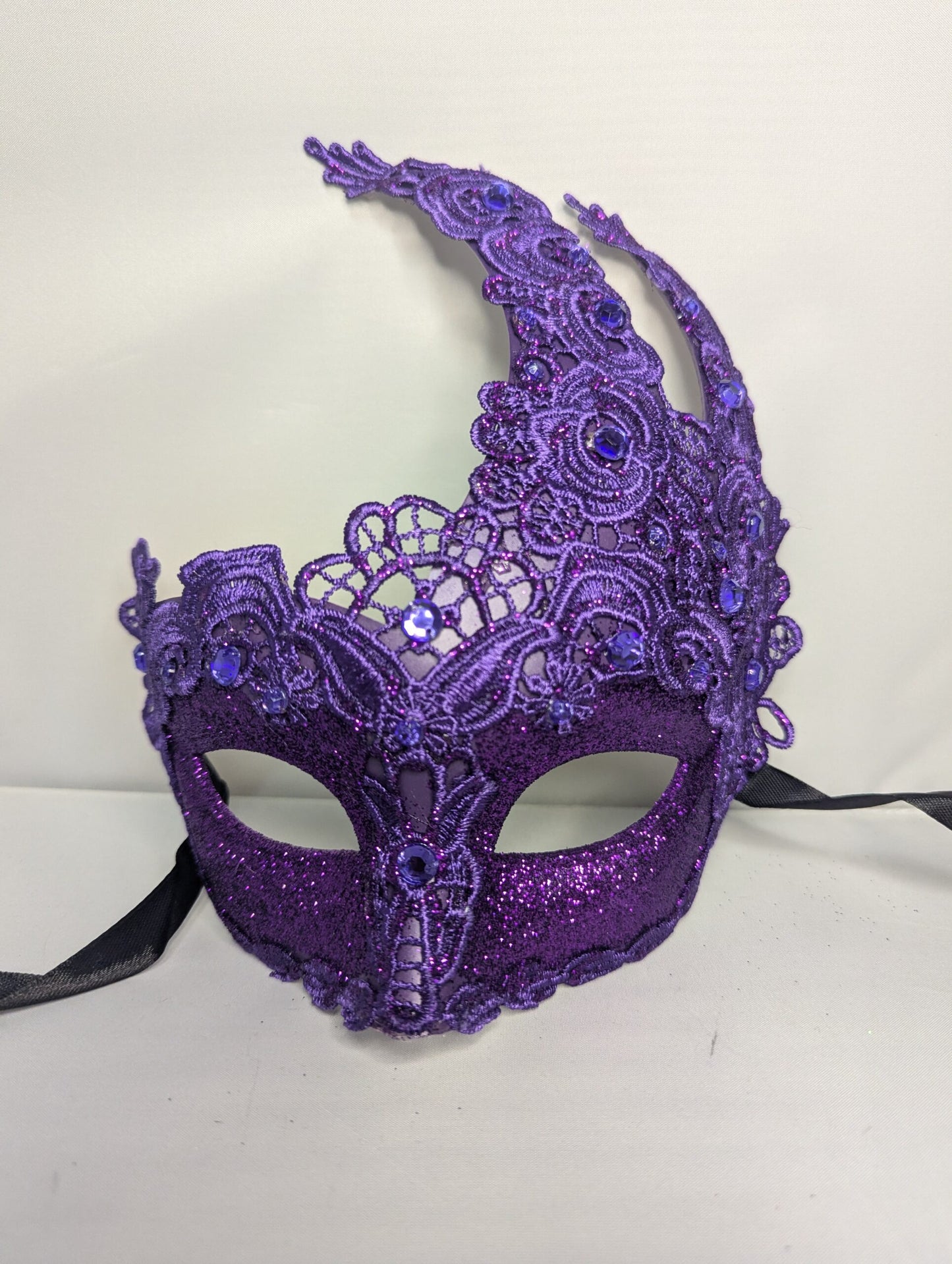Lace Swan- Purple image 0