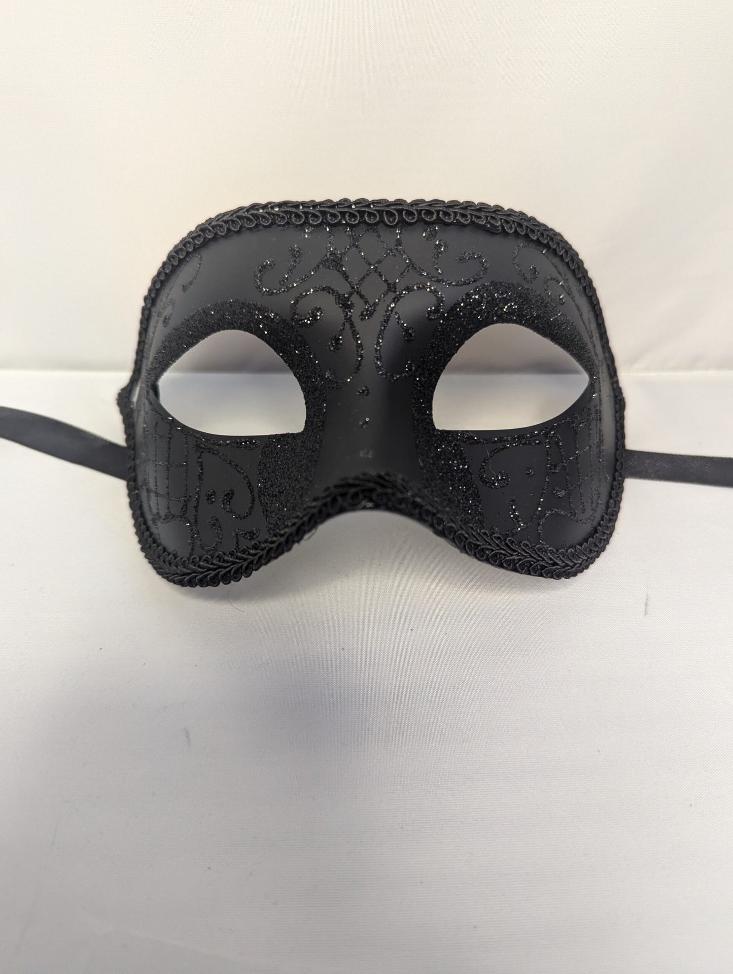 Classic Black Masquerade Men's image 0